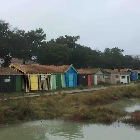Dom wakacyjny Maison Oleron Avec Piscine
