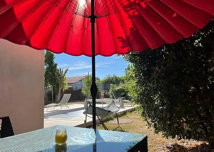 בית נופש Maison Oleron Avec Piscine סן-ג'ורג'-דולרו